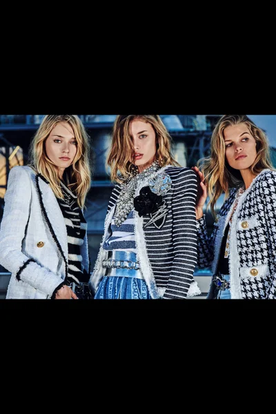 Look 49